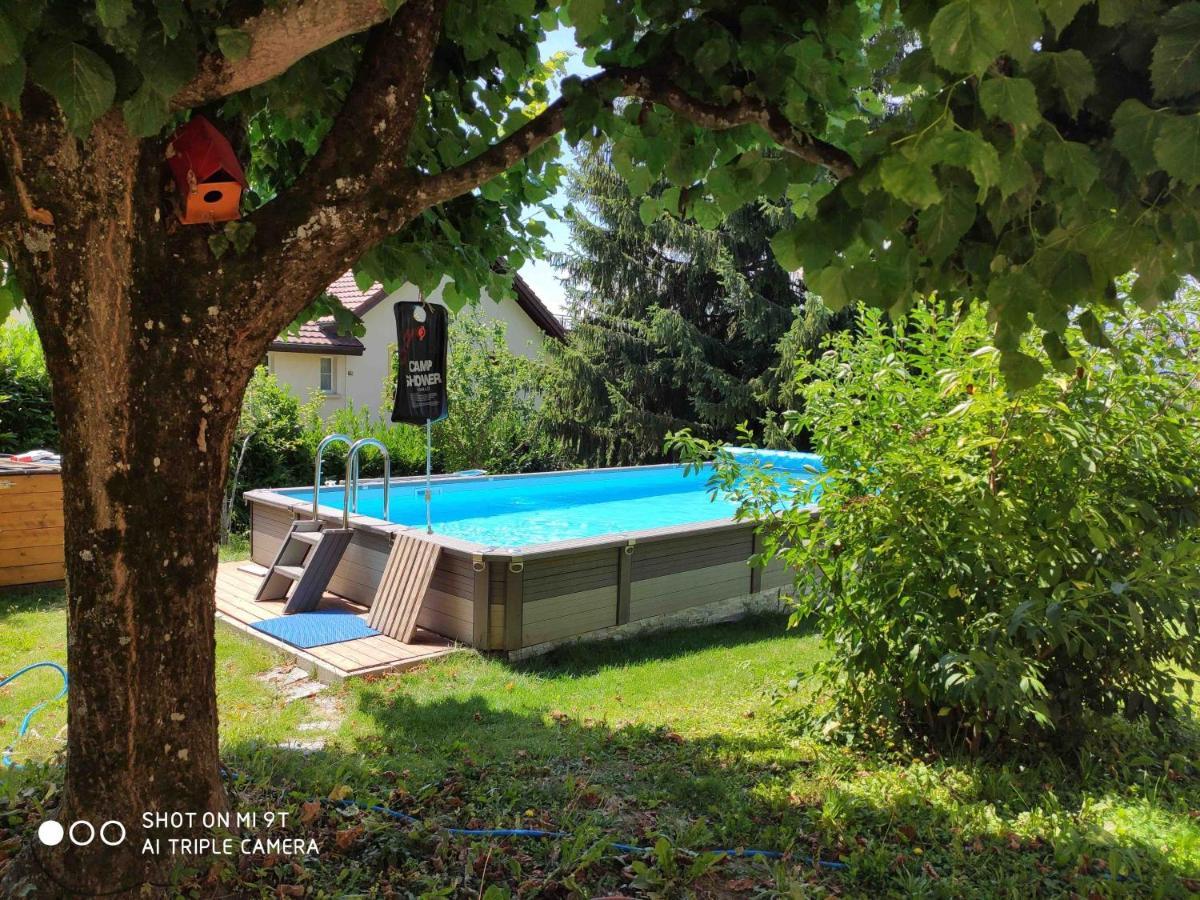 1 Piece Entresol 30 M2 Proche Du Centre Et Bain Thermal *